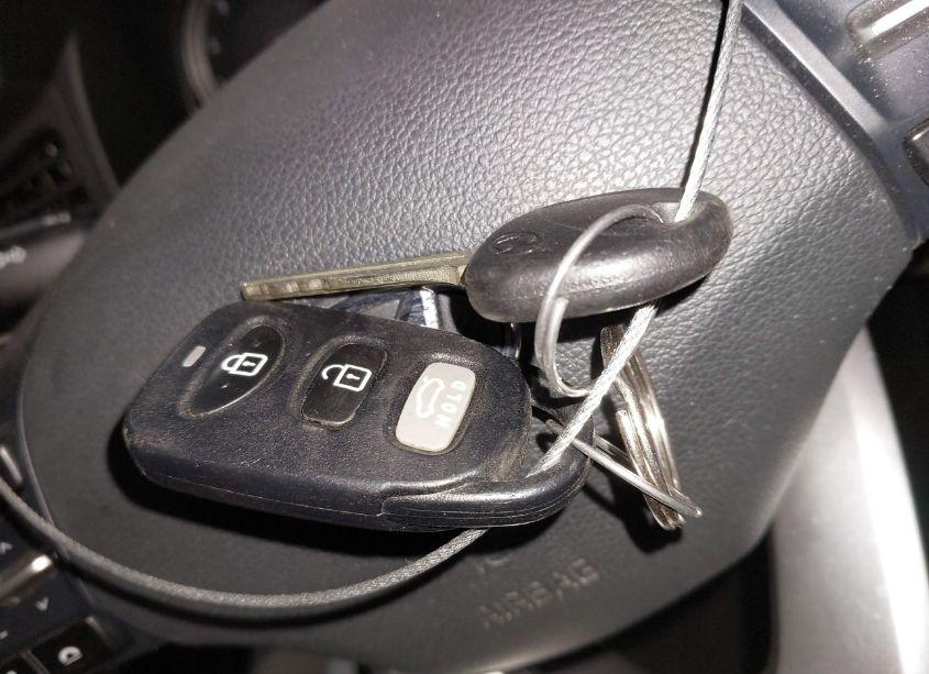 Photo 11 of 2019 Hyundai Elantra SEL (VIN 5NPD84LF1KH434080)