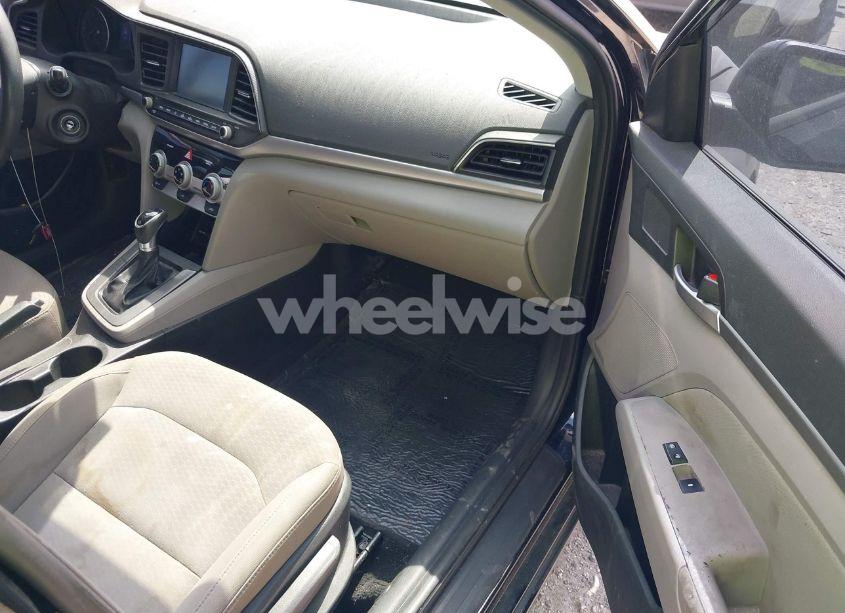 Photo 5 of 2019 Hyundai Elantra SEL (VIN 5NPD84LF1KH453423)