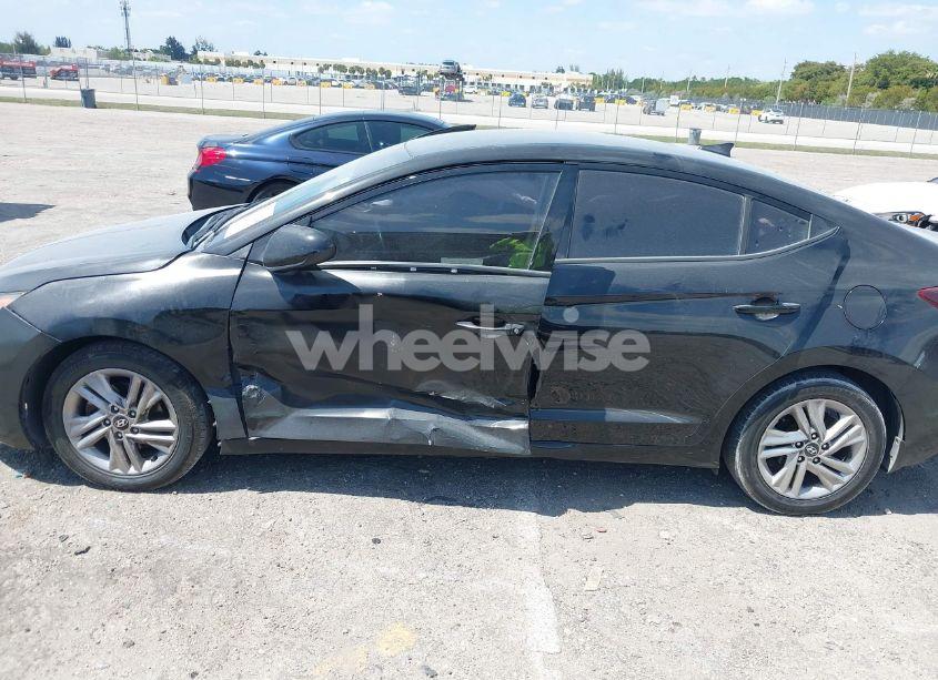 Photo 6 of 2019 Hyundai Elantra SEL (VIN 5NPD84LF1KH453423)