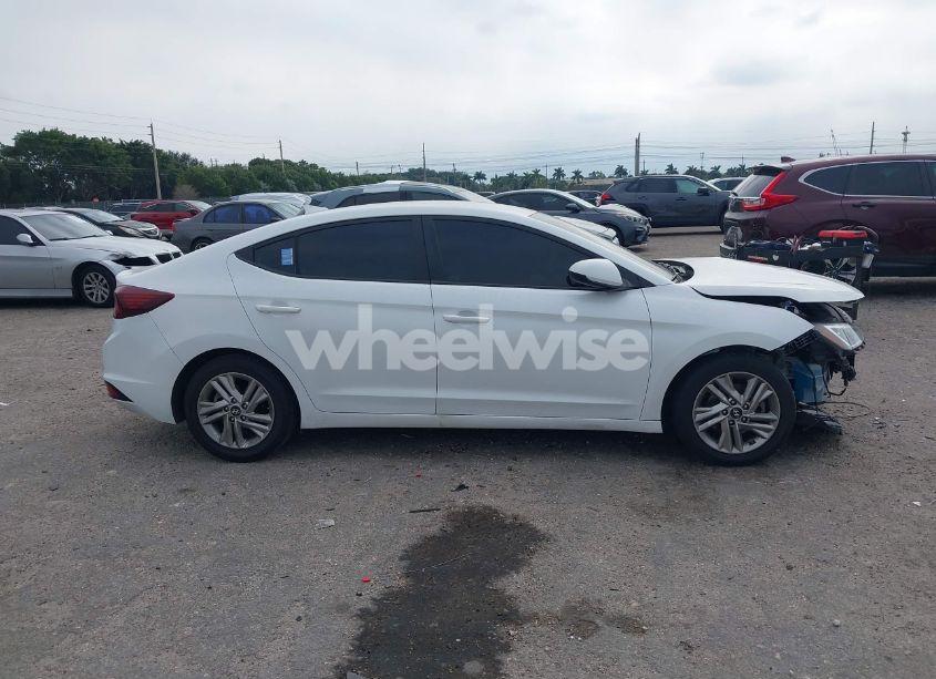 Photo 14 of 2019 Hyundai Elantra SEL (VIN 5NPD84LF1KH464583)