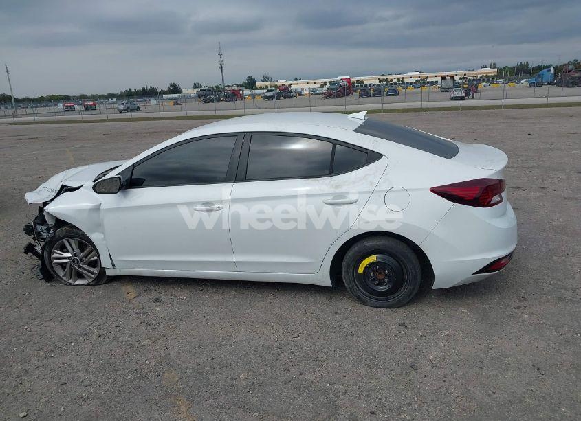 Photo 15 of 2019 Hyundai Elantra SEL (VIN 5NPD84LF1KH464583)