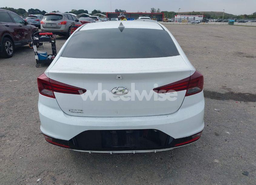 Photo 17 of 2019 Hyundai Elantra SEL (VIN 5NPD84LF1KH464583)