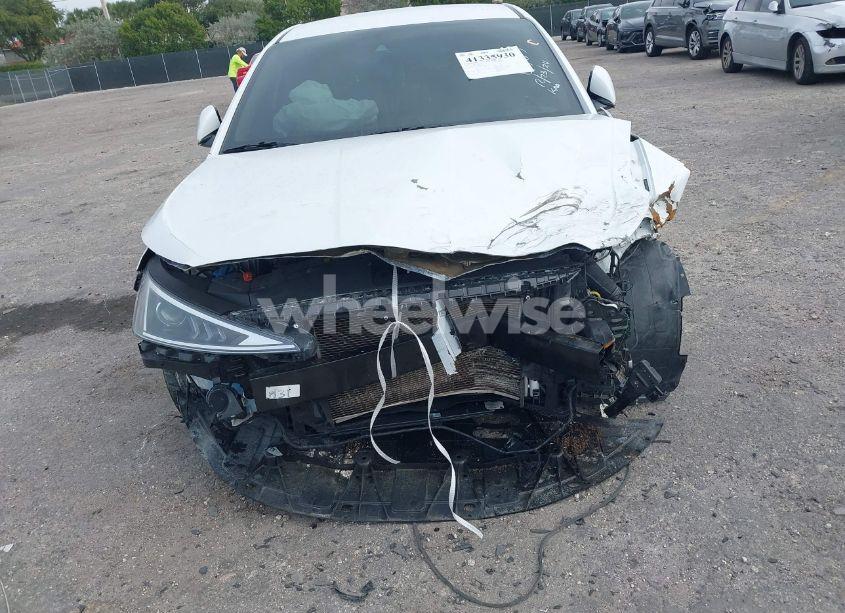 Photo 6 of 2019 Hyundai Elantra SEL (VIN 5NPD84LF1KH464583)