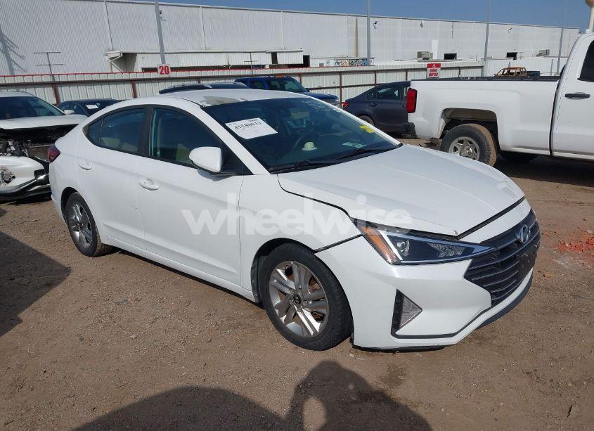 2019 Hyundai Elantra SEL (VIN 5NPD84LF1KH467354) main photo