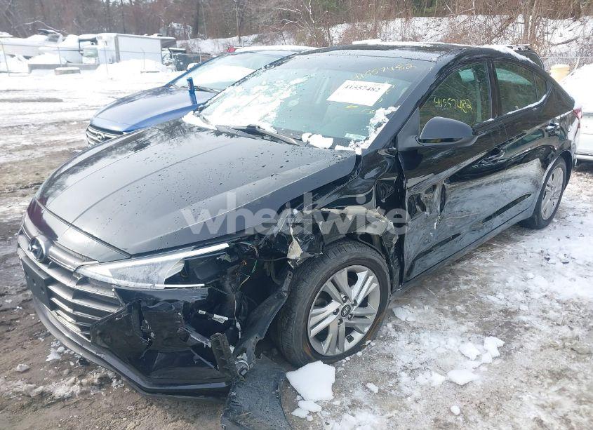 Photo 2 of 2020 Hyundai Elantra SEL (VIN 5NPD84LF1LH511743)