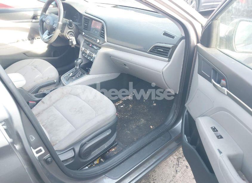 Photo 5 of 2020 Hyundai Elantra SEL (VIN 5NPD84LF1LH540823)