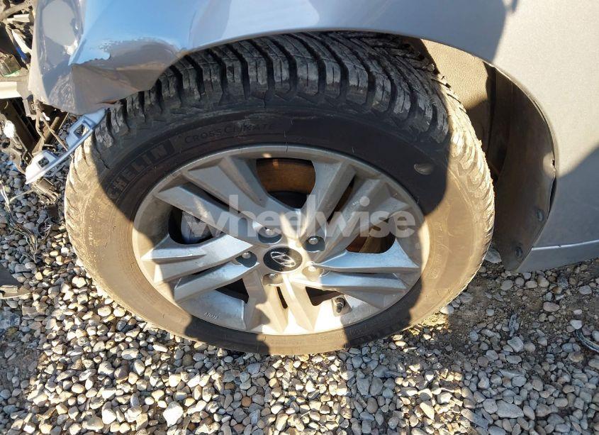 Photo 6 of 2020 Hyundai Elantra SEL (VIN 5NPD84LF1LH583851)