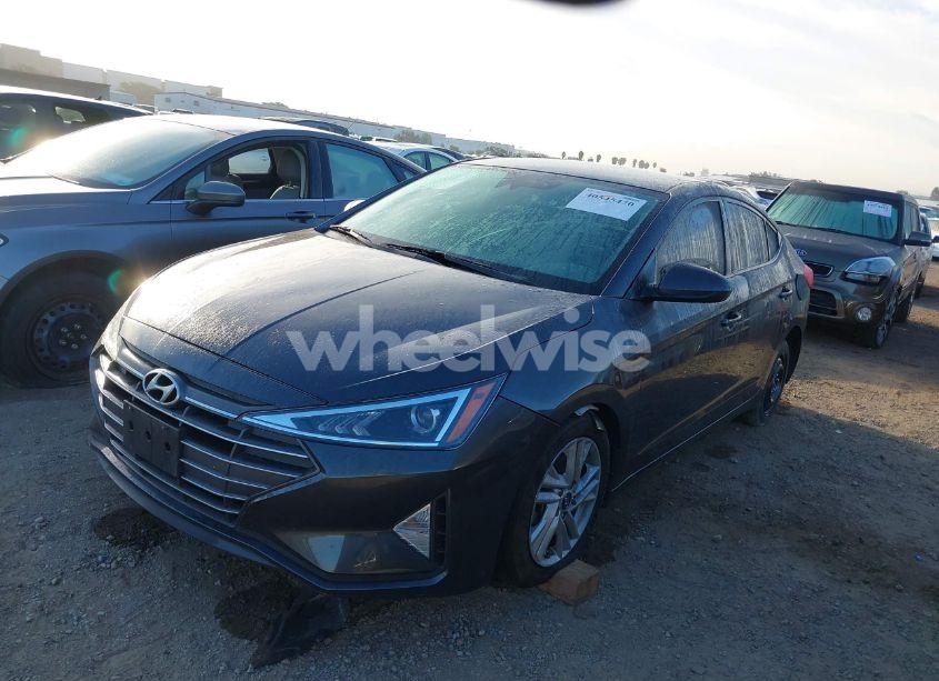 Photo 2 of 2020 Hyundai Elantra SEL (VIN 5NPD84LF1LH597233)