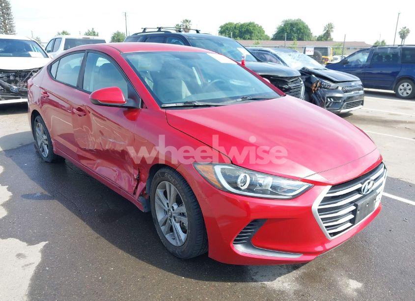 2017 Hyundai Elantra SE (VIN 5NPD84LF2HH003305) main photo
