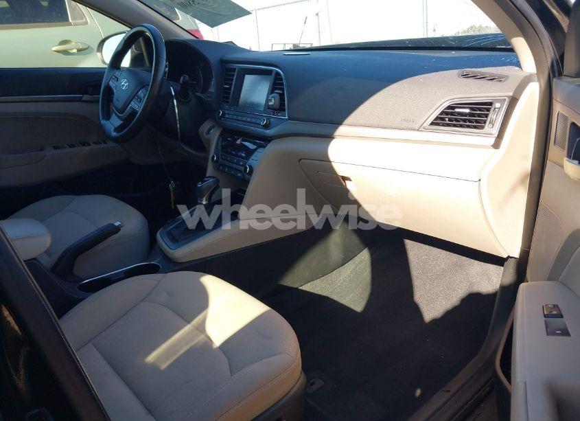 Photo 5 of 2017 Hyundai Elantra SE (VIN 5NPD84LF2HH018709)