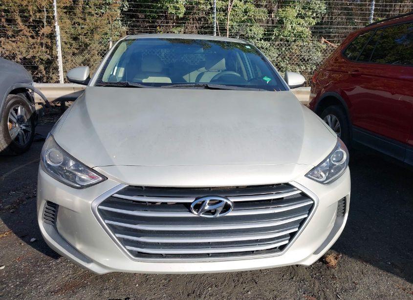 Photo 12 of 2017 Hyundai Elantra SE (VIN 5NPD84LF2HH031525)