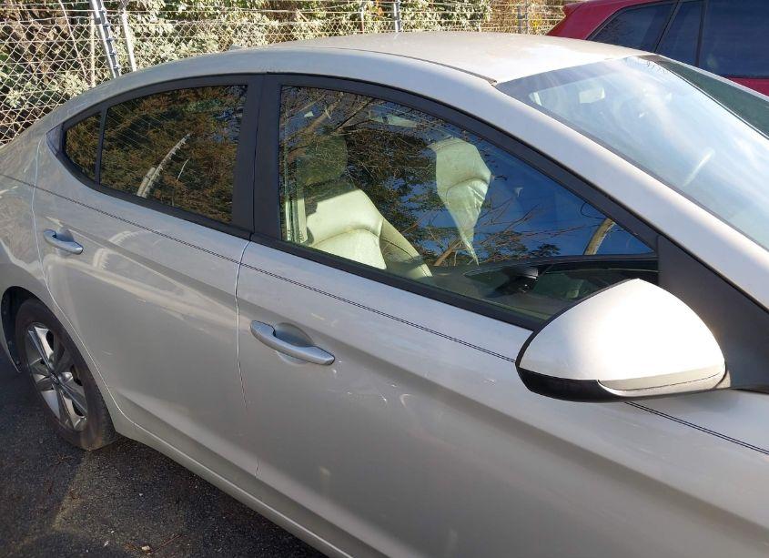 Photo 13 of 2017 Hyundai Elantra SE (VIN 5NPD84LF2HH031525)