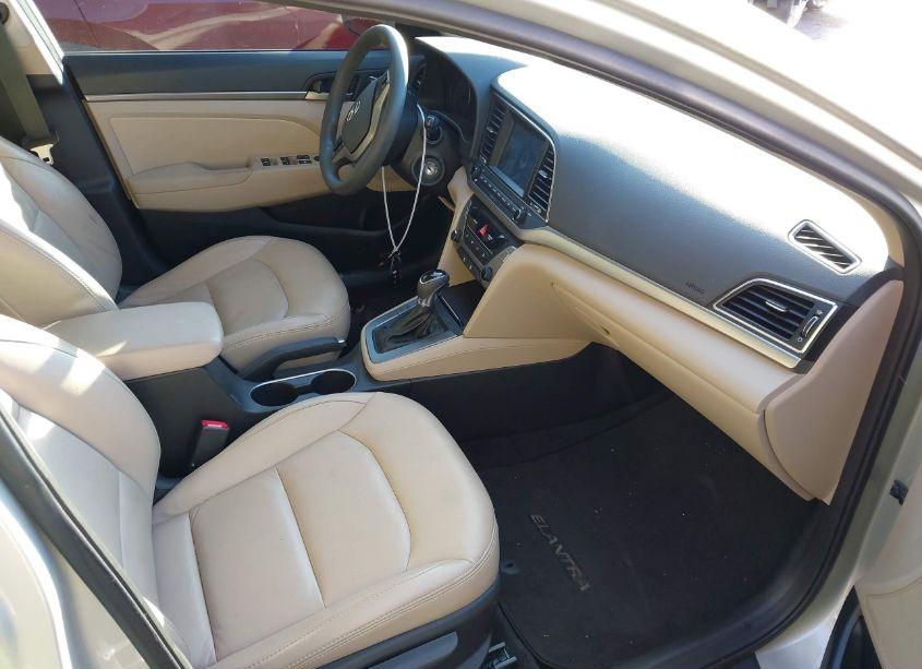 Photo 5 of 2017 Hyundai Elantra SE (VIN 5NPD84LF2HH031525)