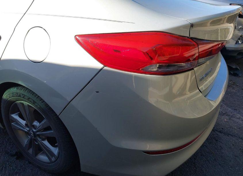 Photo 6 of 2017 Hyundai Elantra SE (VIN 5NPD84LF2HH031525)