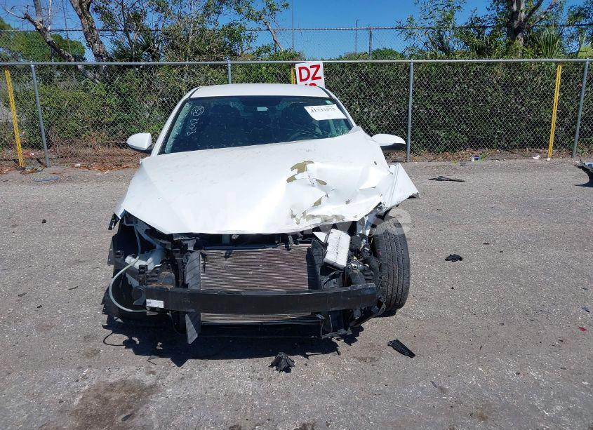 Photo 12 of 2017 Hyundai Elantra SE (VIN 5NPD84LF2HH054772)