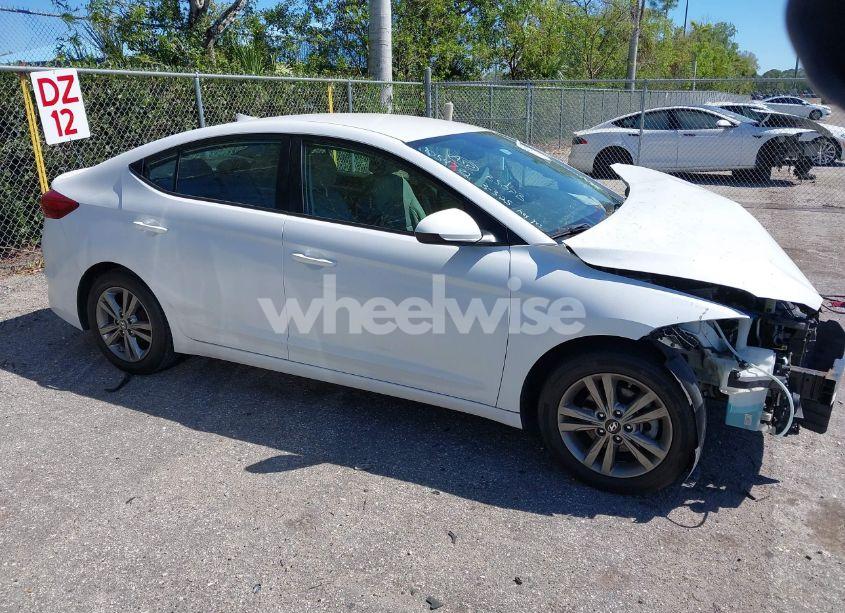 Photo 13 of 2017 Hyundai Elantra SE (VIN 5NPD84LF2HH054772)