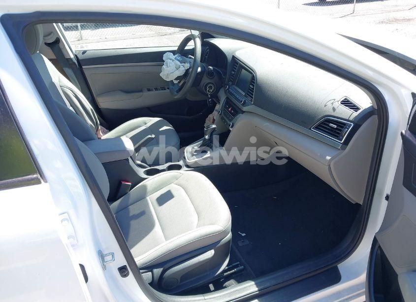 Photo 5 of 2017 Hyundai Elantra SE (VIN 5NPD84LF2HH054772)