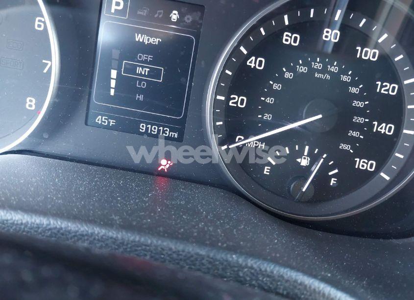 Photo 15 of 2017 Hyundai Elantra LIMITED (VIN 5NPD84LF2HH072852)