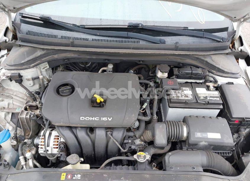 Photo 10 of 2017 Hyundai Elantra SE (VIN 5NPD84LF2HH156704)