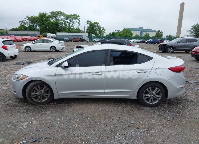 Photo 13 of 2017 Hyundai Elantra SE (VIN 5NPD84LF2HH156704)