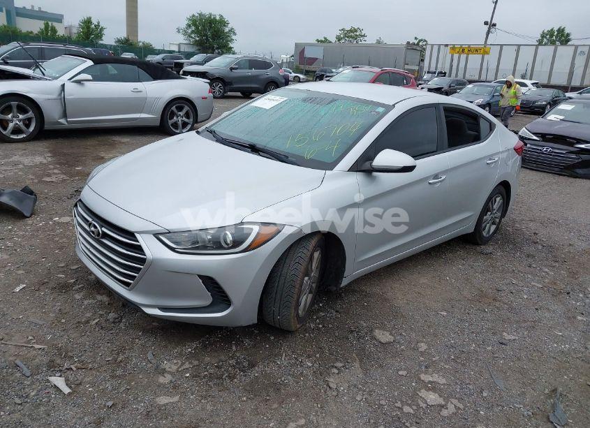 Photo 2 of 2017 Hyundai Elantra SE (VIN 5NPD84LF2HH156704)