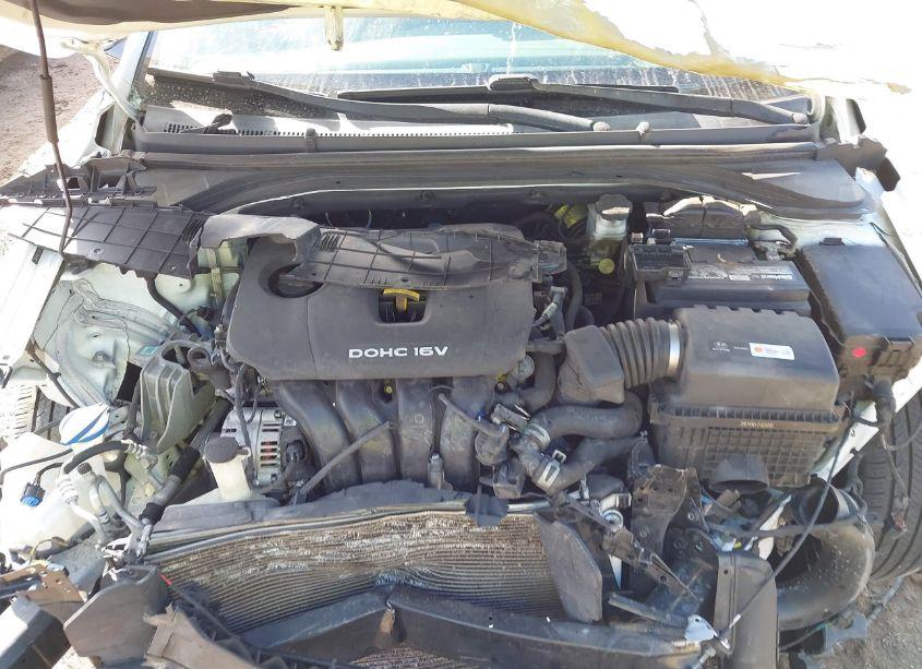 Photo 10 of 2017 Hyundai Elantra SE/VALUE/LIMITED (VIN 5NPD84LF2HH182509)