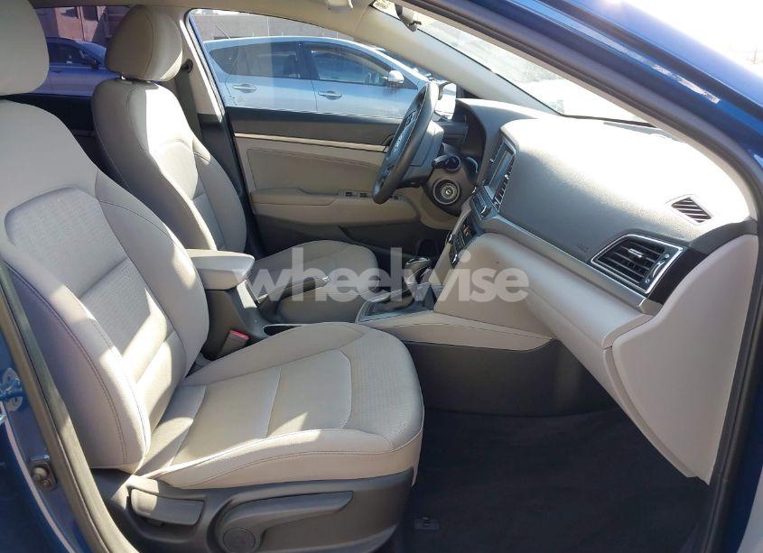 Photo 5 of 2017 Hyundai Elantra SE (VIN 5NPD84LF2HH196569)