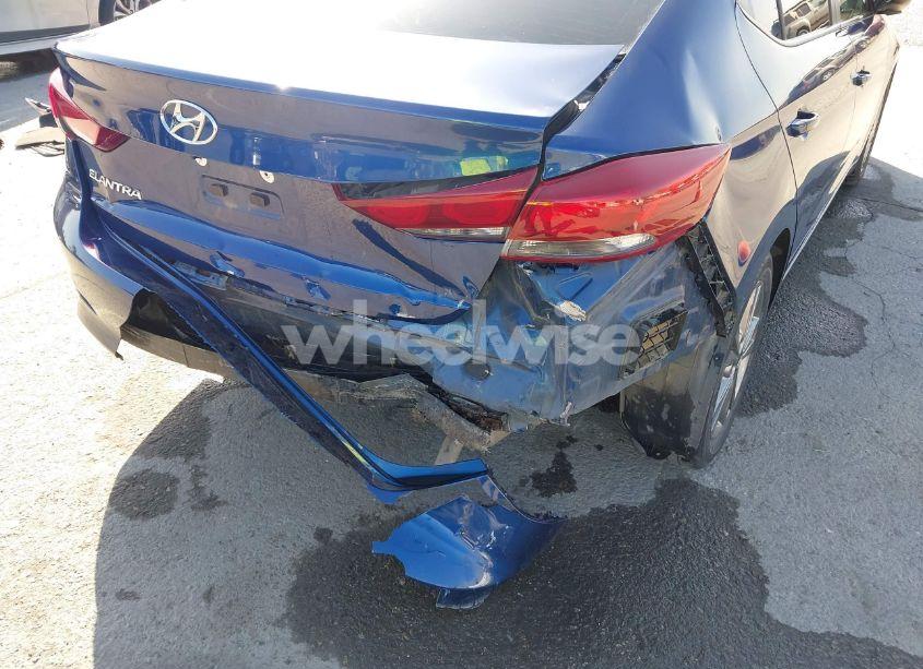 Photo 6 of 2017 Hyundai Elantra SE (VIN 5NPD84LF2HH196569)