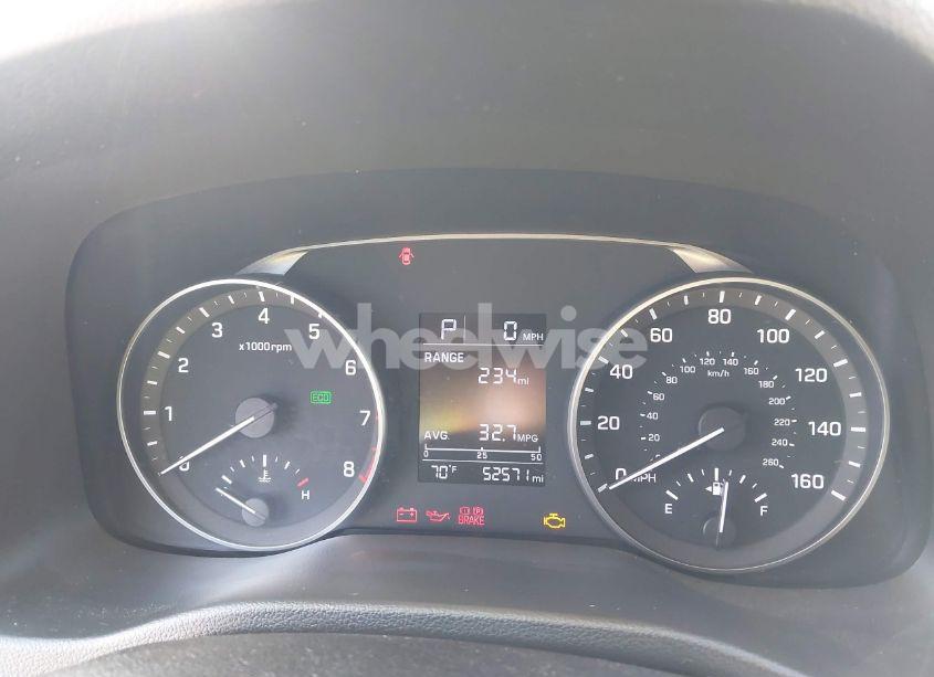 Photo 7 of 2017 Hyundai Elantra SE (VIN 5NPD84LF2HH196569)