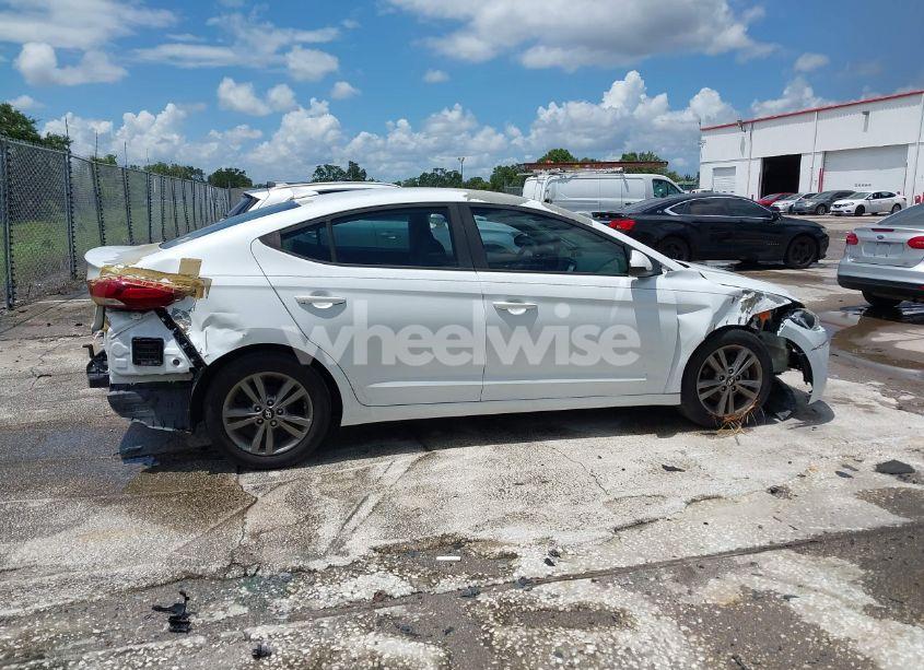 Photo 13 of 2017 Hyundai Elantra SE (VIN 5NPD84LF2HH212446)