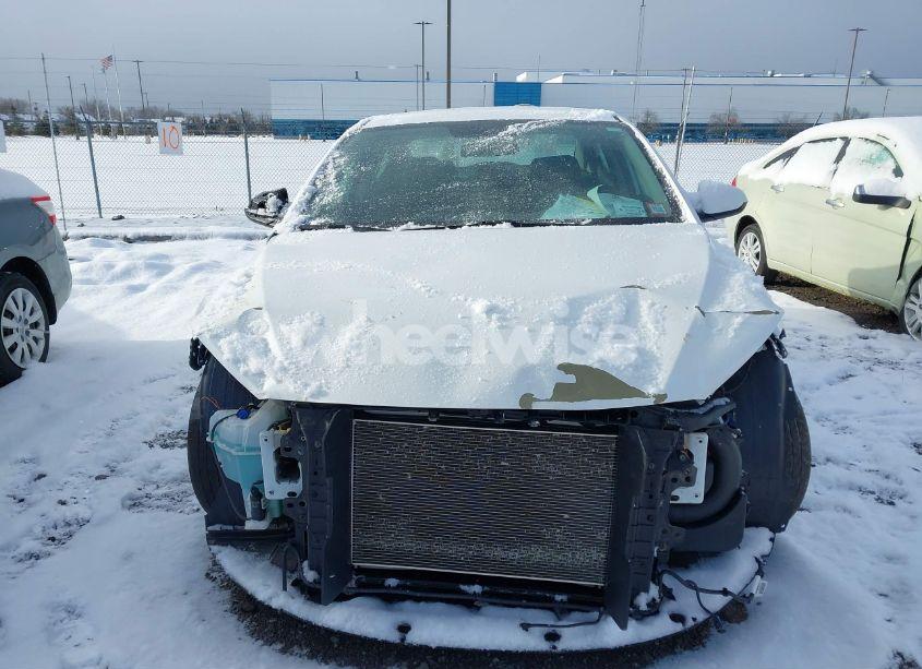 Photo 13 of 2018 Hyundai Elantra SEL (VIN 5NPD84LF2JH218821)