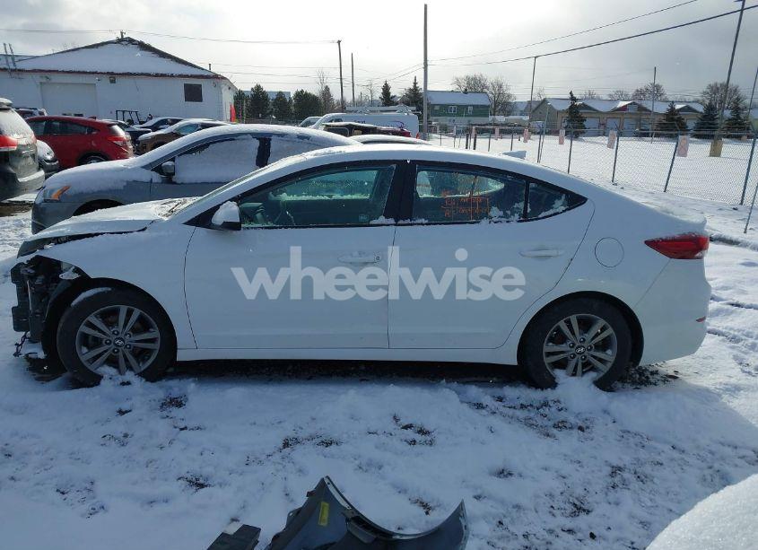 Photo 15 of 2018 Hyundai Elantra SEL (VIN 5NPD84LF2JH218821)