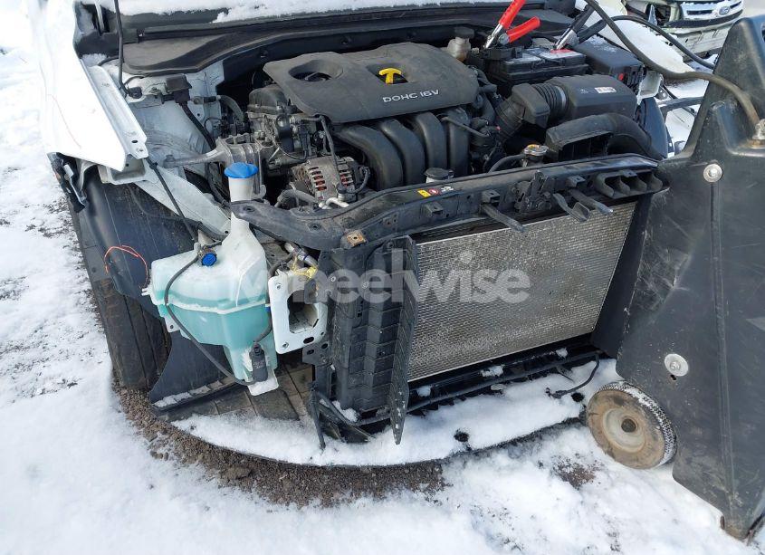 Photo 6 of 2018 Hyundai Elantra SEL (VIN 5NPD84LF2JH218821)