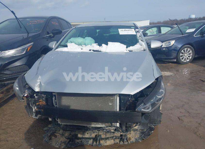 Photo 12 of 2018 Hyundai Elantra SEL (VIN 5NPD84LF2JH222481)