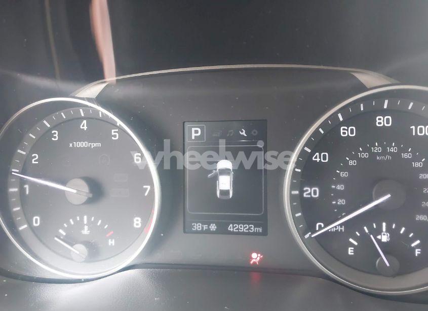 Photo 7 of 2018 Hyundai Elantra SEL (VIN 5NPD84LF2JH222481)