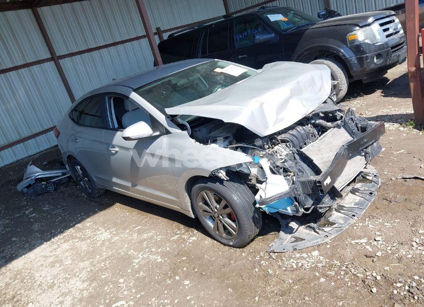 2018 Hyundai Elantra SEL (VIN 5NPD84LF2JH227115) main photo