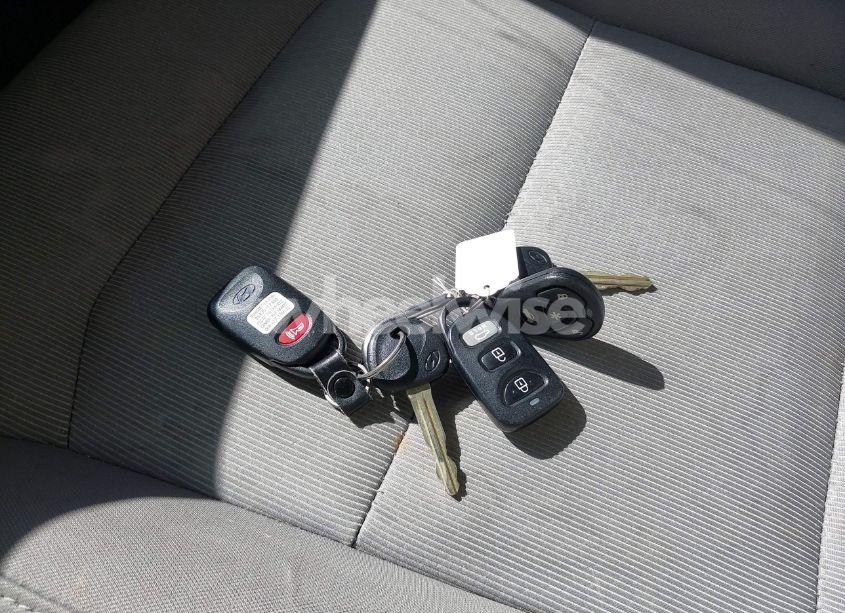 Photo 11 of 2018 Hyundai Elantra SEL (VIN 5NPD84LF2JH227115)