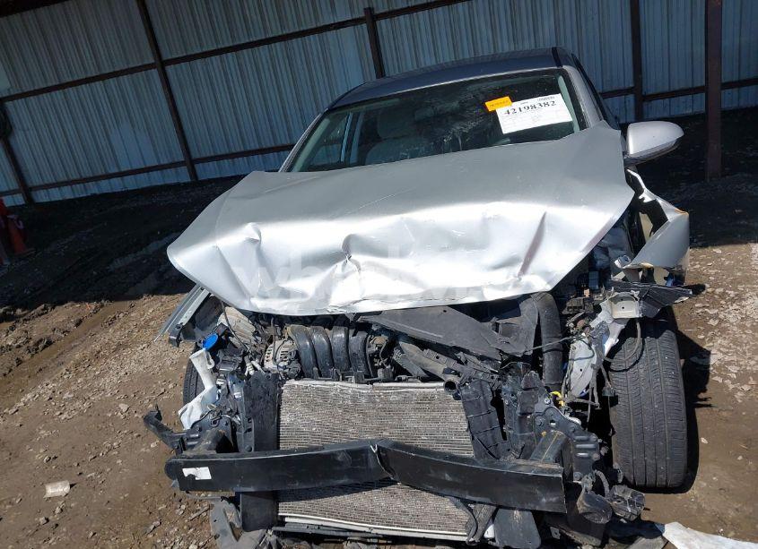 Photo 13 of 2018 Hyundai Elantra SEL (VIN 5NPD84LF2JH227115)