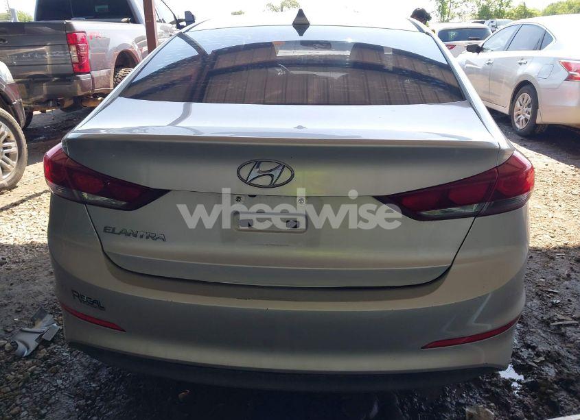 Photo 17 of 2018 Hyundai Elantra SEL (VIN 5NPD84LF2JH227115)