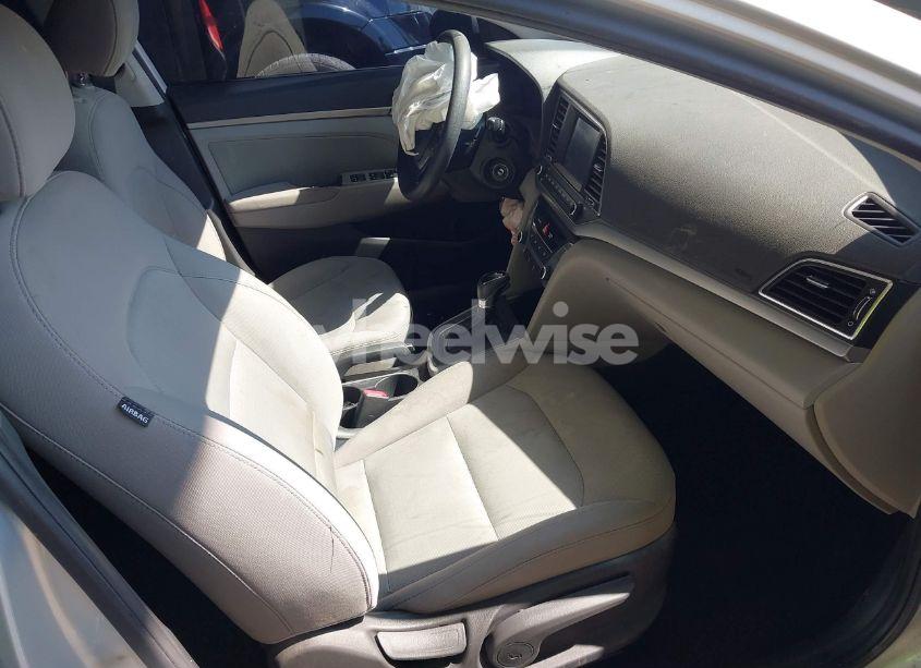 Photo 5 of 2018 Hyundai Elantra SEL (VIN 5NPD84LF2JH227115)