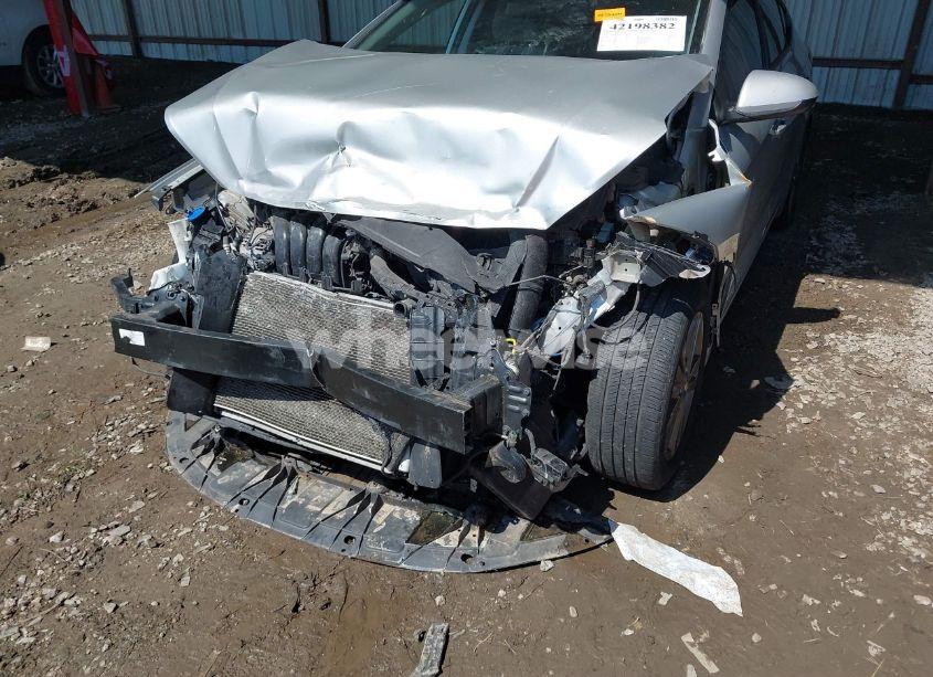 Photo 6 of 2018 Hyundai Elantra SEL (VIN 5NPD84LF2JH227115)