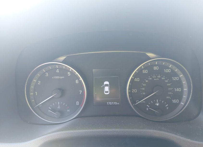 Photo 15 of 2018 Hyundai Elantra SEL (VIN 5NPD84LF2JH238227)