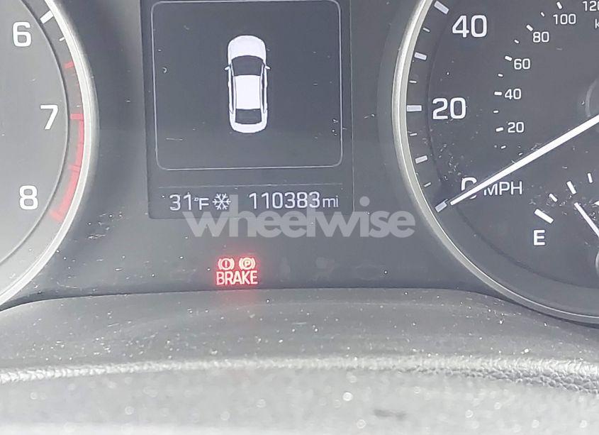 Photo 16 of 2018 Hyundai Elantra SEL (VIN 5NPD84LF2JH239233)