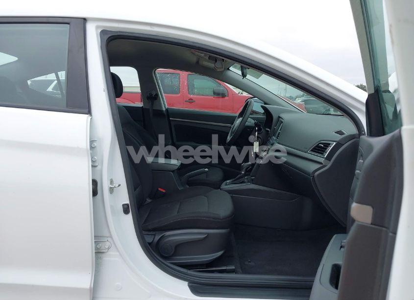 Photo 5 of 2018 Hyundai Elantra SEL (VIN 5NPD84LF2JH239233)