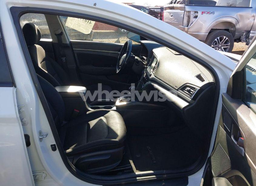 Photo 5 of 2018 Hyundai Elantra VALUE EDITION (VIN 5NPD84LF2JH256906)