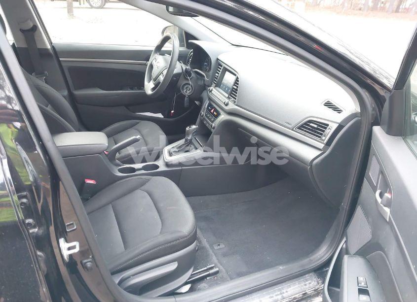 Photo 5 of 2018 Hyundai Elantra SEL (VIN 5NPD84LF2JH260776)