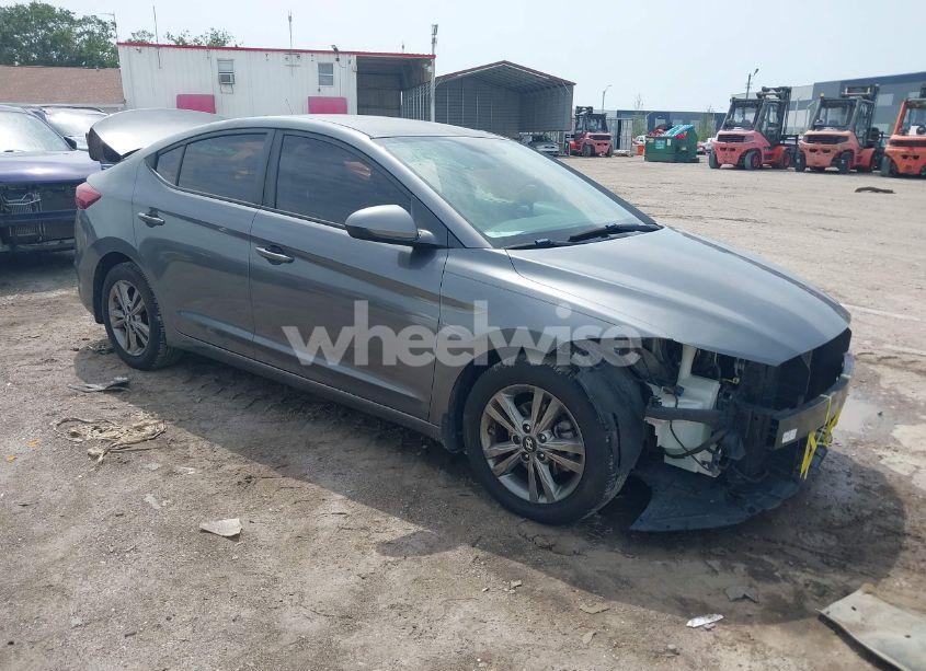 2018 Hyundai Elantra SEL (VIN 5NPD84LF2JH287024) main photo