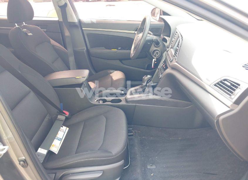 Photo 5 of 2018 Hyundai Elantra SEL (VIN 5NPD84LF2JH287024)