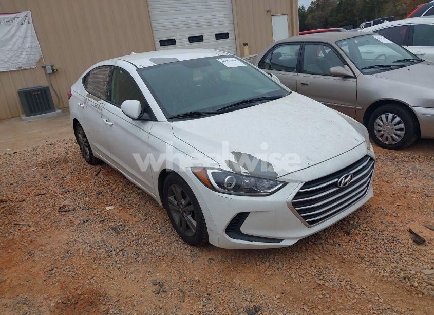 2018 Hyundai Elantra SEL (VIN 5NPD84LF2JH292675) main photo