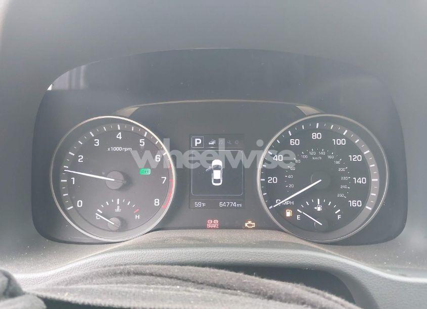 Photo 7 of 2018 Hyundai Elantra SEL (VIN 5NPD84LF2JH292675)